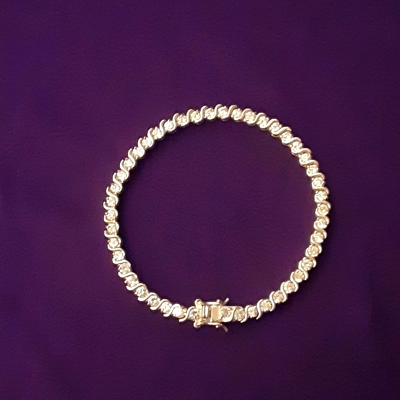 Bracelet - Picture 1 of 5